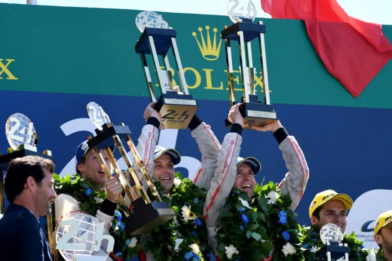 تيمو بيرنهارد يعيد بورشه إلى أمجاد لا كاريرا بانأميريكانا