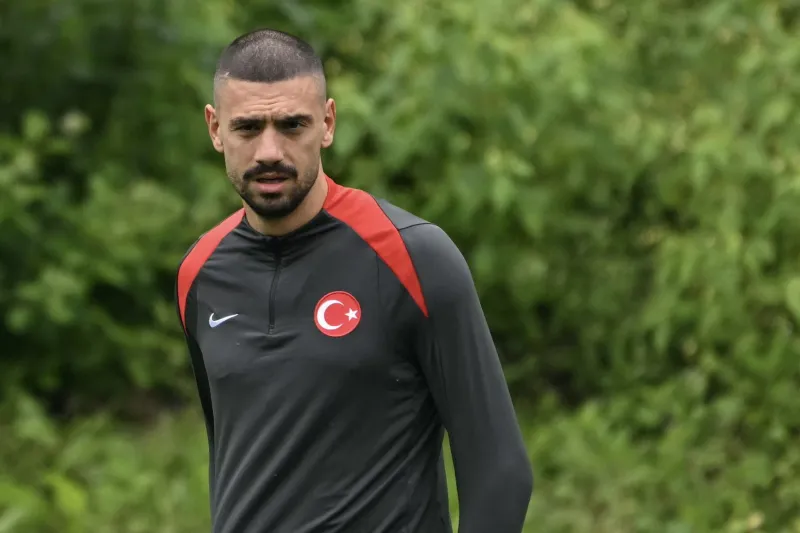 مدافع الأهلي السعودي: رونالدو قدوتي ويعيش بنظام صارم لا يتغير