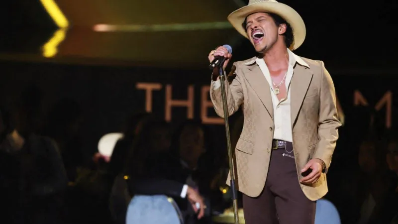 من الميكروفون إلى الملايين: كيف بنى برونو مارس ثروته؟