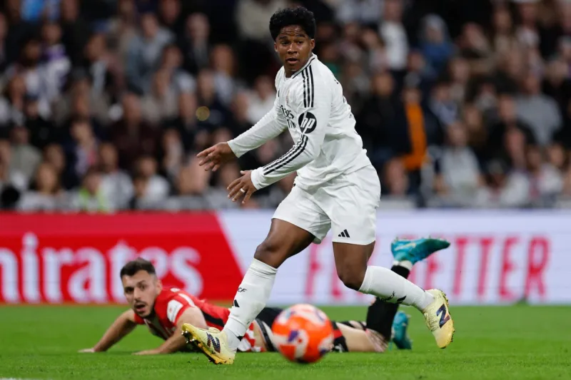 باريس سان جيرمان يراقب وضع إندريك.. وصفقة تبادل على الطاولة