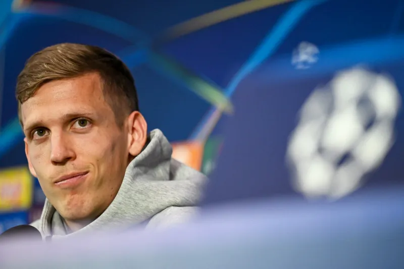 غموض في معسكر إسبانيا.. هل أخفى برشلونة حالة داني أولمو الحقيقية؟