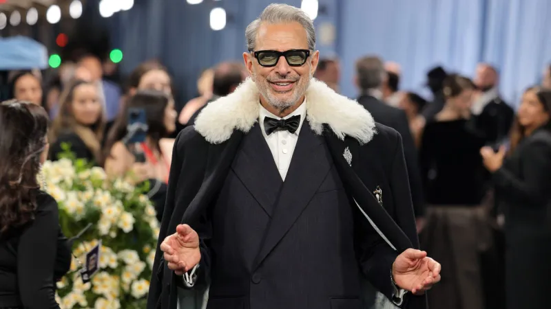 جيف غولدبلوم يحتفل بعيد ميلاده الـ73 بثروة تقدر بـ40 مليون دولار