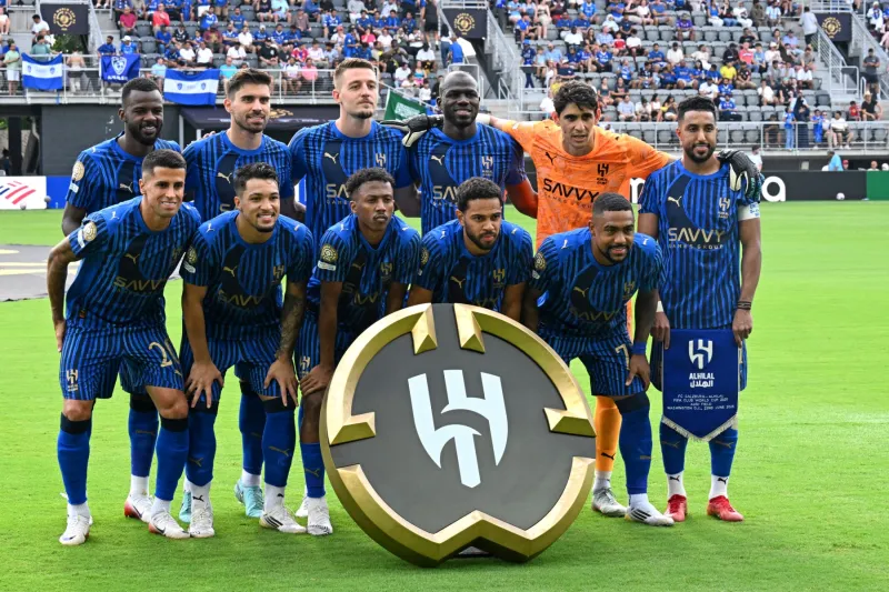 تصريحات مثيرة من أسطورة الهلال تعيد النقاش حول سوق الانتقالات (فيديو)