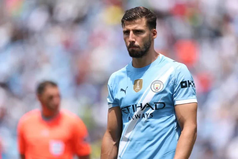 انتقادات حادة لروبن دياز بعد نشره مقطع مصارعة الثيران (فيديو)