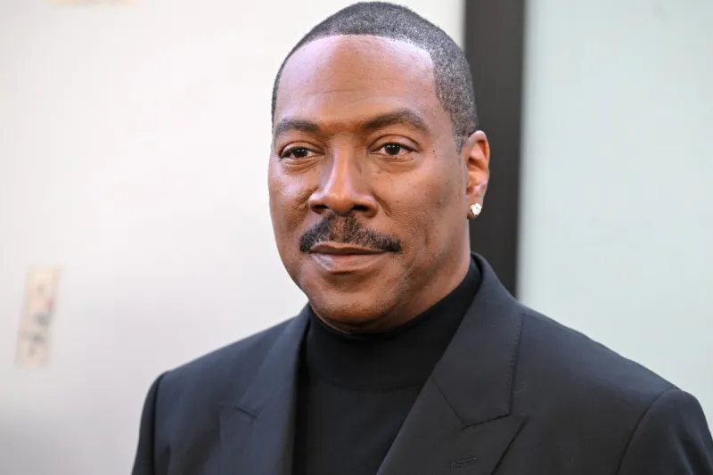 إيدي ميرفي يكشف لأول مرة أسرار عن حياته في وثائقي " Being Eddie" (فيديو)