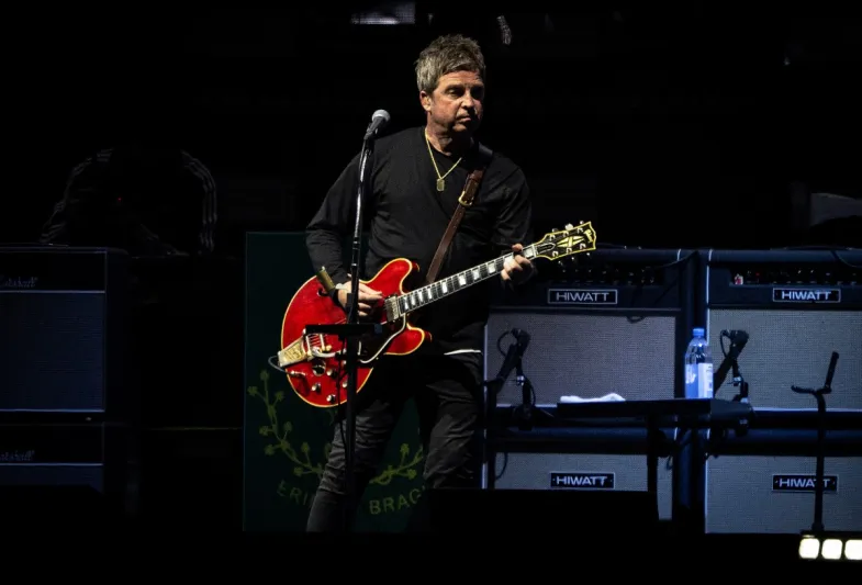 لماذا تجاوزت كلمات أغنية قديمة 20 ألف جنيه إسترليني؟