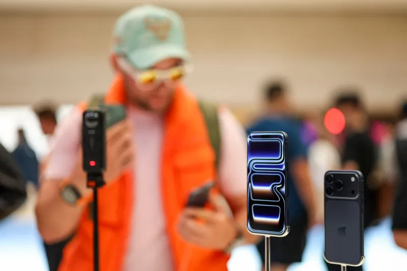 مبيعات iPhone 17 ترفع قيمة آبل السوقية إلى أعلى مستوى على الإطلاق