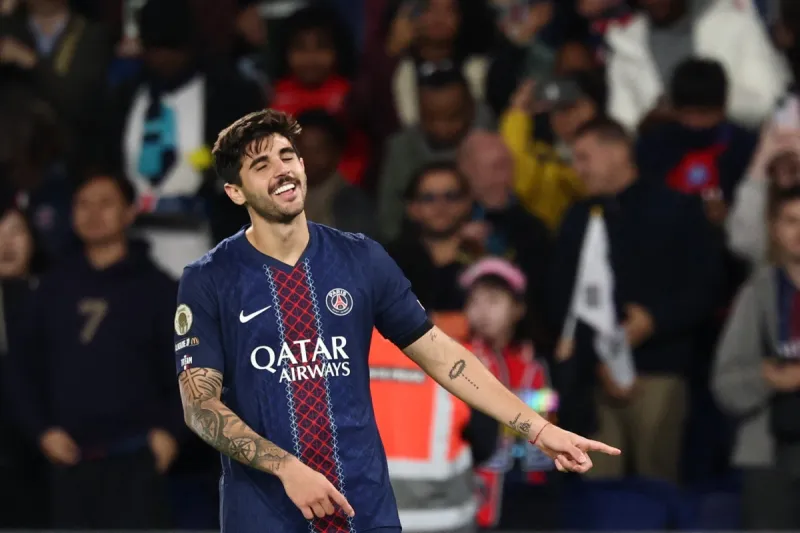 أزمة صامتة داخل باريس سان جيرمان.. بيرالدو يلوّح بالرحيل (فيديو)