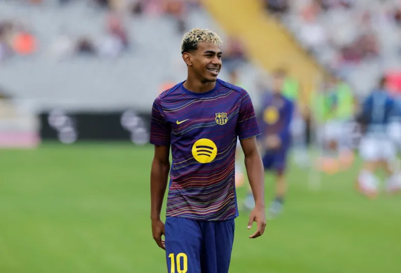 بين المهارة والفخامة.. كيف سرق لامين يمال الأنظار بساعته الفاخرة؟ (فيديو)