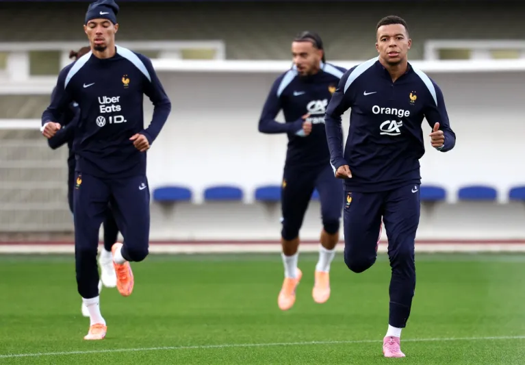  مبابي يتفوق على هنري ويقترب من صدارة الهدافين التاريخين  للديوك