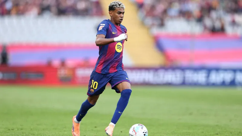 بقيادة لامين يامال.. التشكيلة المتوقعة لبرشلونة  أمام أولمبياكوس