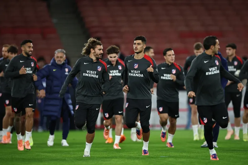 التشكيلة المتوقعة وموعد مباراة ريال بيتيس وأتلتيكو مدريد اليوم