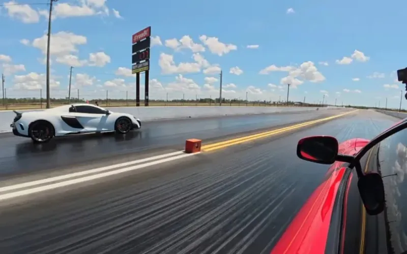 فيراري وماكلارين وجهاً لوجه في سباق لا يُنسى.. من حسم المعركة؟ (فيديو)