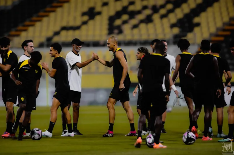 طرح تذاكر مباراة الاتحاد والهلال في الكلاسيكو 2025.. تعرف على الأسعار