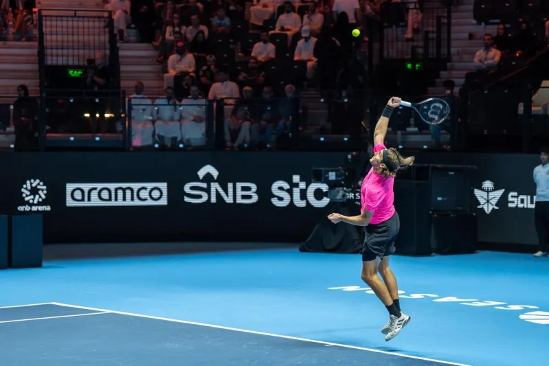 سنيّر يحسم مباراته ويضرب موعدًا مع ديوكوفيتش في نصف نهائي Six Kings Slam (فيديو)