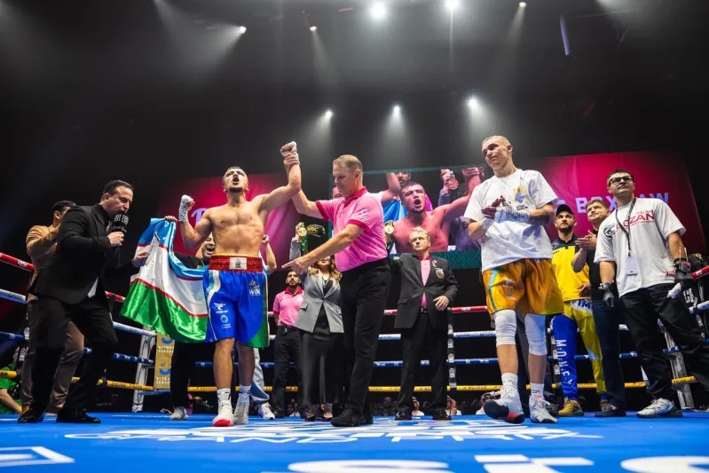 تورسونوف يتأهل لنهائي WBC Grand Prix بعد فوز صعب في موسم الرياض (صور)