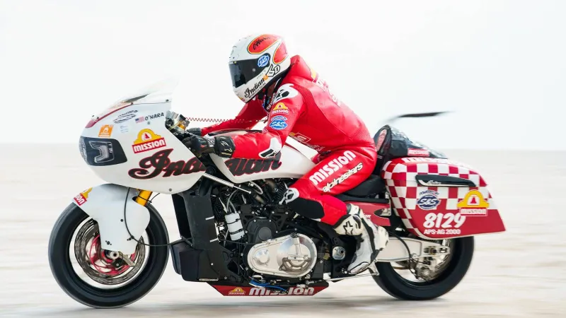 إنديان تشالنجر تتفوق: كيف كسرت الدراجة الجديدة الرقم القياسي في بونفيل