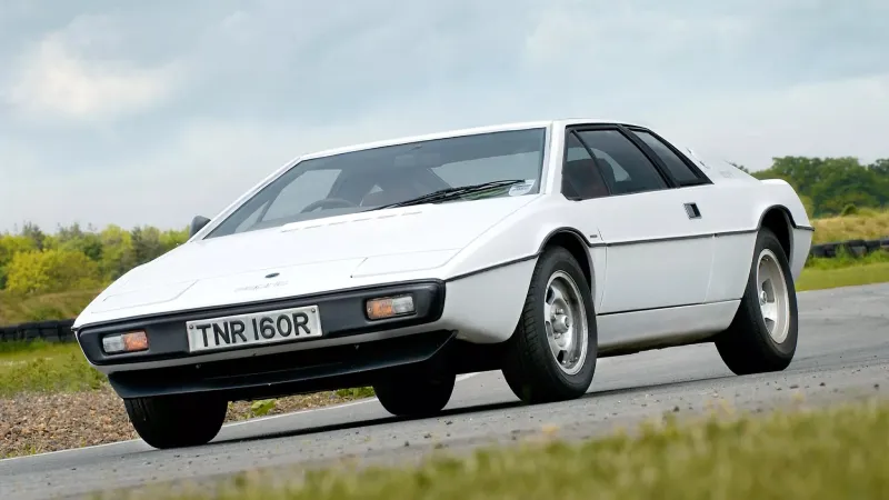 إعادة إحياء Lotus Esprit.. إنتاج 50 وحدة بسعر 579,000 دولار فقط (فيديو)