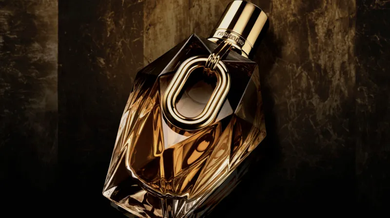 عطر مليون جولد للنساء: سيمفونية ذهبيّة من الخشب والزهور