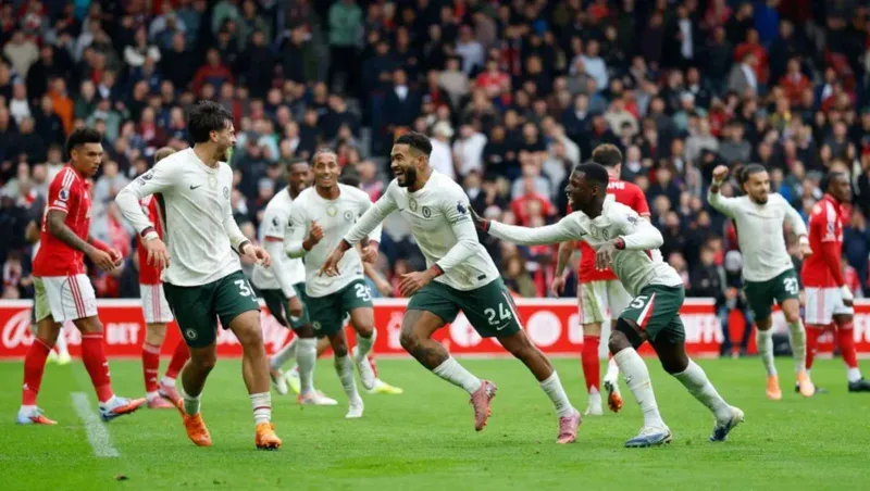 تشيلسي يهزم نوتنغهام فورست بـ3 أهداف ويقتحم المربع الذهبي (فيديو)