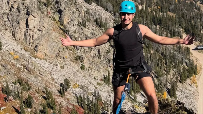 مبرمج عمره 18 عامًا رفضته جامعات النخبة رغم تأسيسه تطبيقًا بقيمة 30 مليون دولار