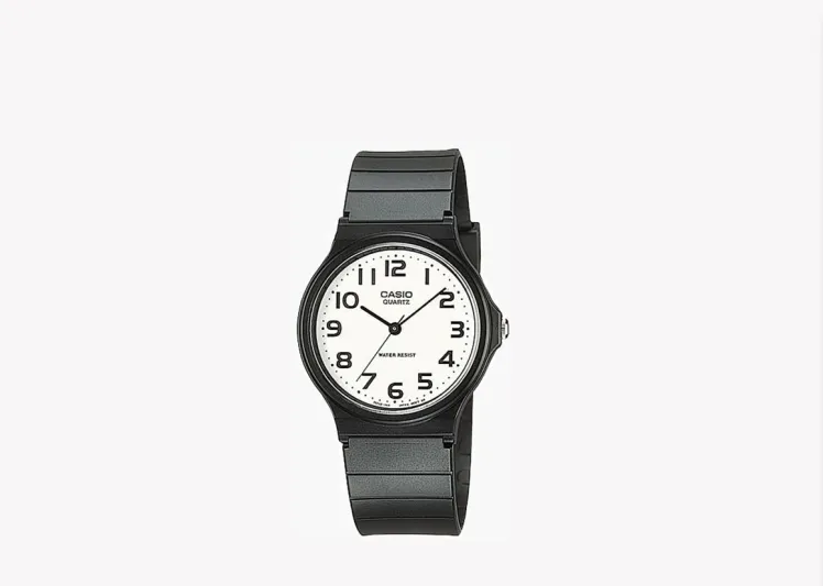 ساعة بـ22 دولارًا في يد رجل غيّر تاريخ فيراري (فيديو)