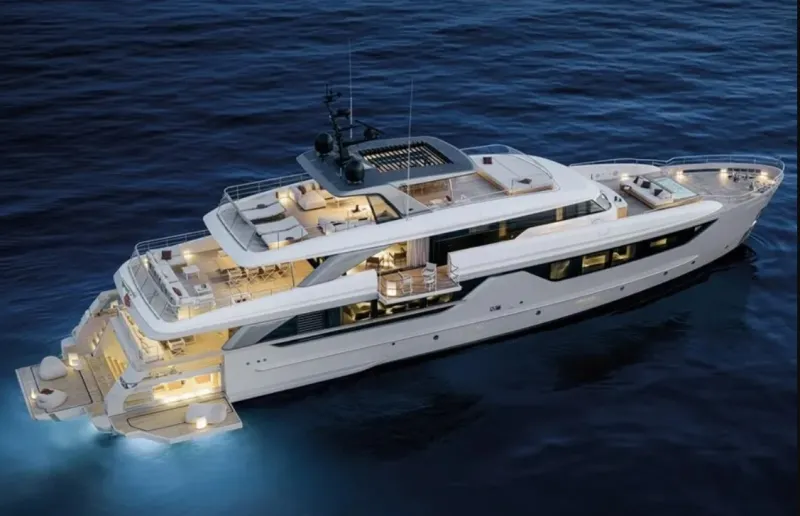 سان لورنزو تكشف عن يخت SD132 الفاخر الجديد.. تصميم داخلي مذهل يعكس الفخامة 