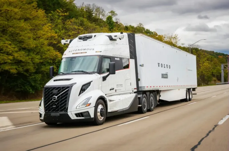 Volvo تطلق جيلاً جديدًا من الشاحنات الذكية ذاتية القيادة.. ما أبرز مميزاتها؟
