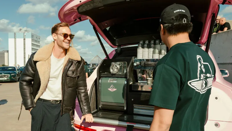 بنتلي وجو آند ذا جوس يجمعان الفخامة بالقهوة في شراكة مبتكرة