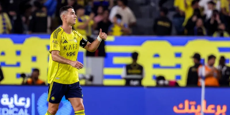 هل ينجح مانشستر يونايتد في استغلال جماهيرية رونالدو لتعويض الخسائر المالية؟