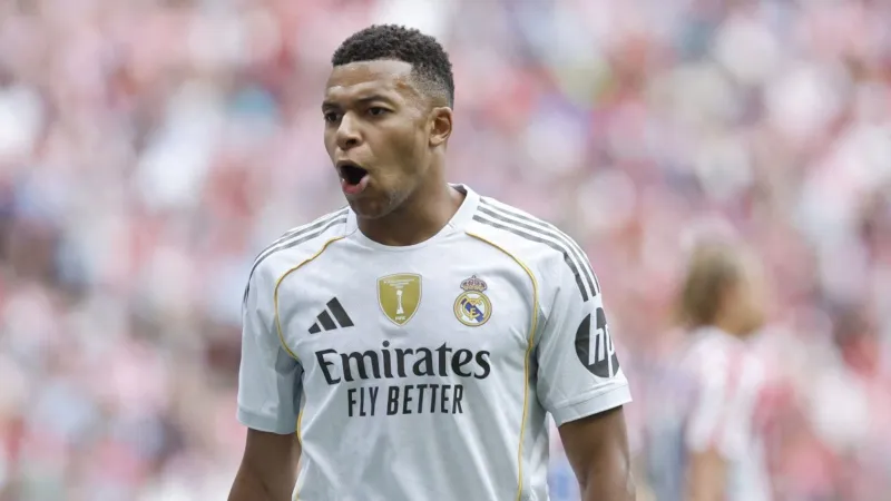 كيليان مبابي يهدد عرش الهدافين في موسم الأرقام القياسية