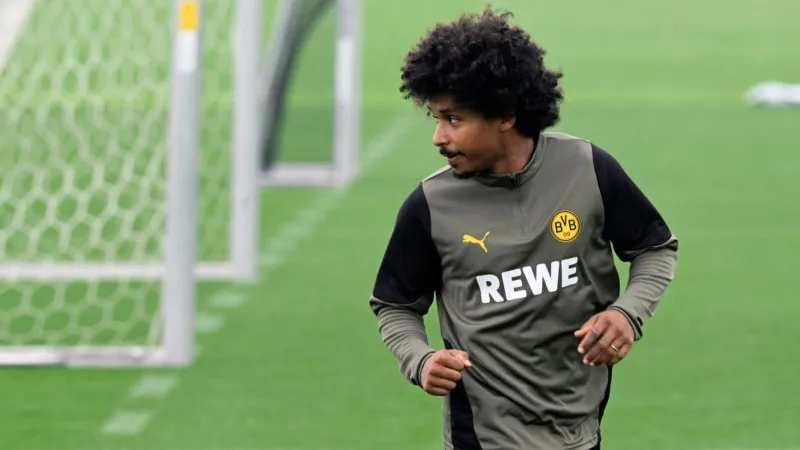 برشلونة يخطط لخطف كريم أديمي من دورتموند قبل نهاية عقده