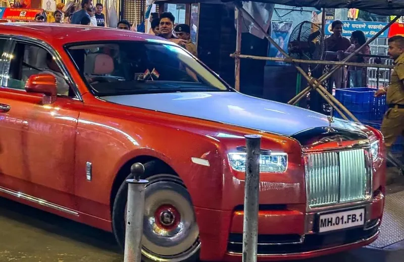 أنانت أمباني يقتني رولز-رويس بلون نادر لم يُستخدم منذ 91 عامًا