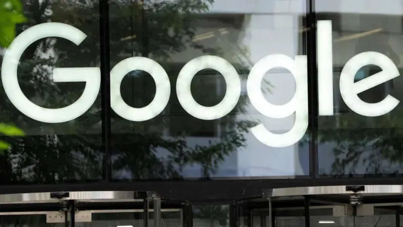 غوغل تواجه قيودًا جديدة على الإعلانات والبحث في بريطانيا.. ما القصة؟