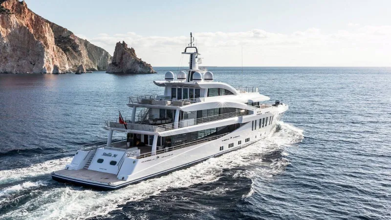 تحفة بحرية نادرة.. بيع يخت "ستيلا MI" الفاخر من "أميلز" بمبلغ قياسي