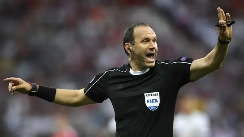 حكم دولي يكشف أسرارًا صادمة من كواليس التحكيم في عالم كرة القدم