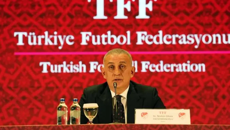 فضيحة كروية: أكثر من نصف حكام كرة القدم بهذه الدولة متورطون في المراهنات 