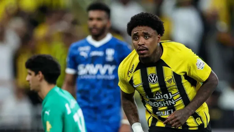 كلاسيكو الاتحاد والهلال يتصدر أبرز مباريات الجمعة في الدوريات العالمية