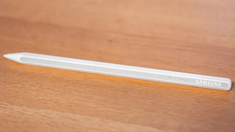 مواصفات قلم S Pen الجديد.. تركيب سليم وواضح (فيديو)