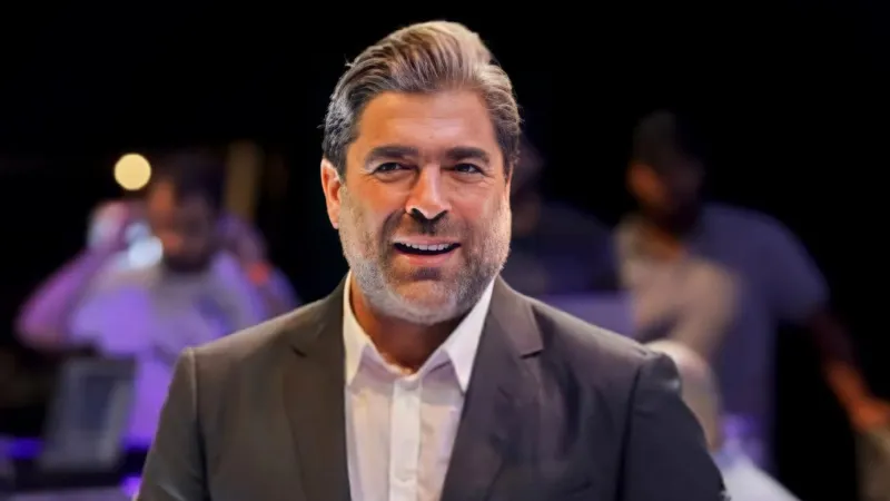 وائل كفوري يخضع لعملية دقيقة في عينه داخل مستشفى بيروتي (تفاصيل) 