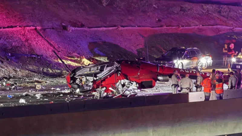 سقوط مروحية طبية في ساكرامنتو.. ونجاة سائق من “الموت المحقق”