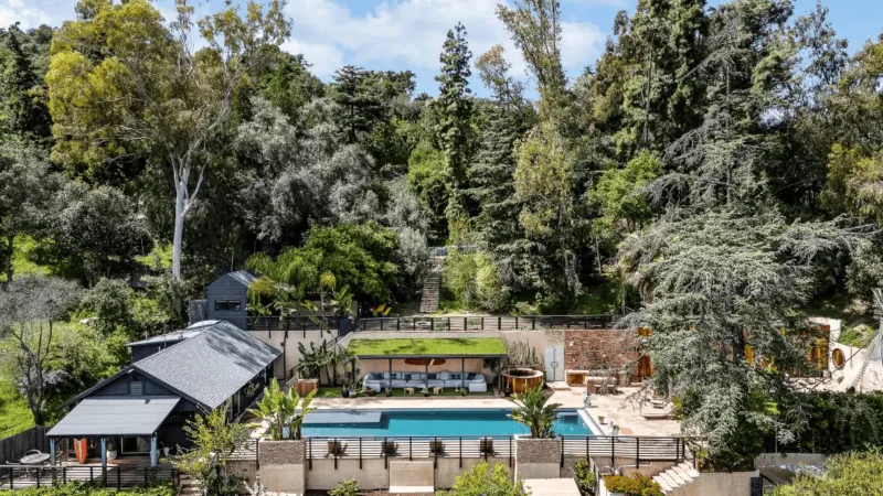 منزل نجم "طرزان" جوني فايسمولر يُطرح في السوق العقارية مقابل 4.99 مليون دولار