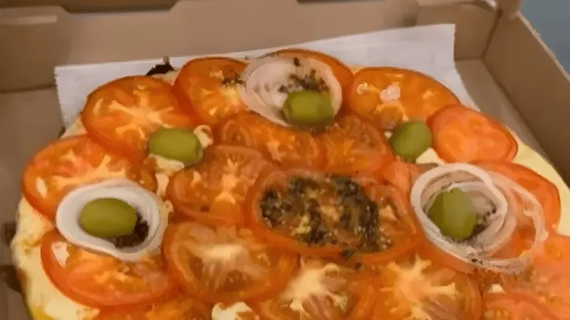 بيتزا ميسي في ميامي تتحول إلى طبق أيقوني بسعر 22.5 دولار