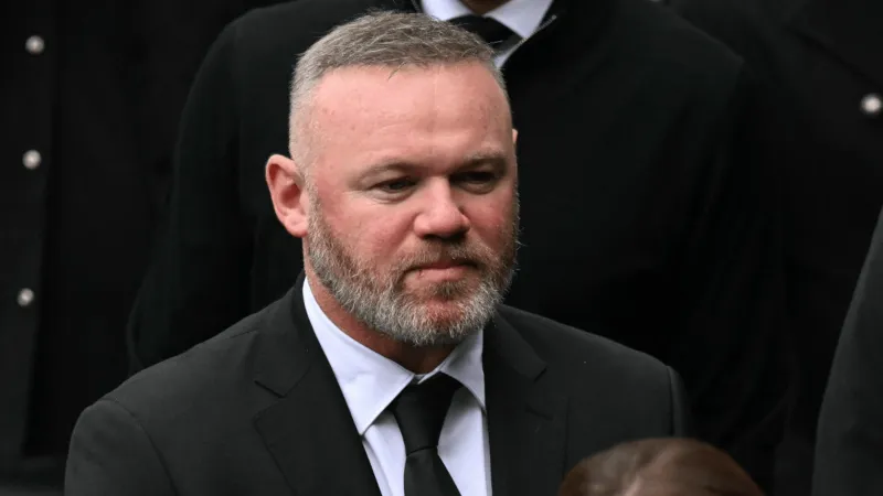 وضع له الفياجرا.. كارلتون كول يكشف تفاصيل مقلب طريف من روني