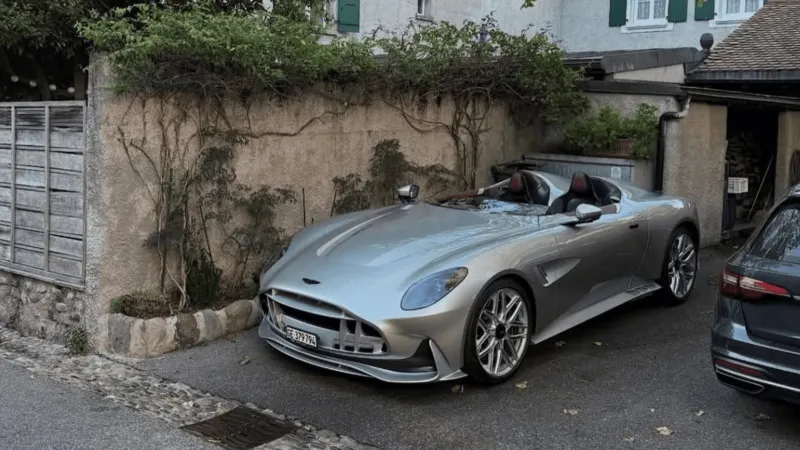 مفاجأة في جنيف.. ظهور أستون مارتن دي بي آر 22 وسط الشوارع