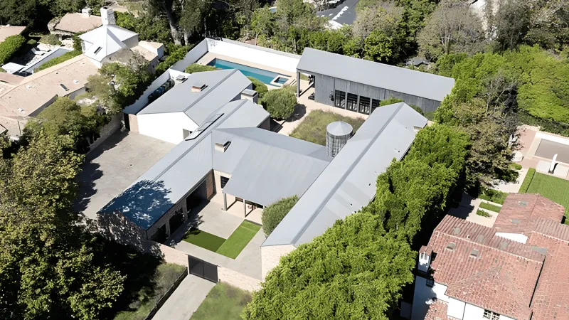 لماذا عرضت ديان كيتون منزلها الفاخر للبيع قبل وفاتها المفاجئة؟