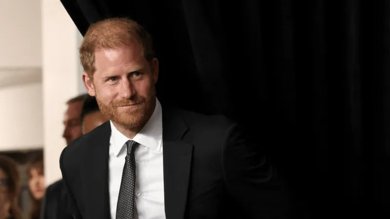 بعد حادثة المطاردة الأخيرة.. الأمير هاري يطلب مراجعة أمنه الشخصي