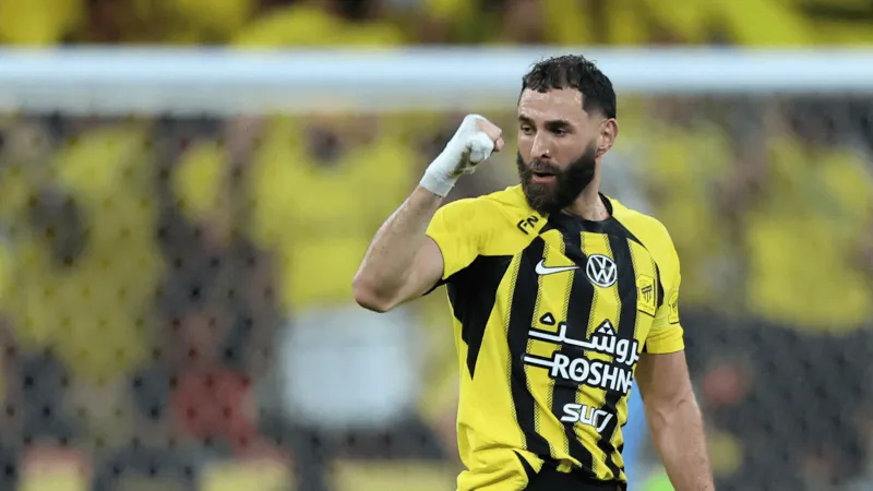 بعد انتهاء عقده مع الاتحاد.. فنربخشة التركي يخطط للتفاوض مع كريم بنزيما