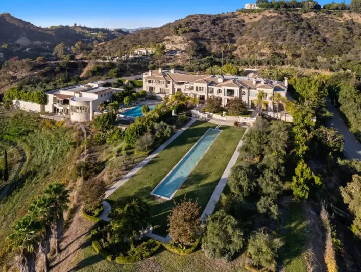 بقيمة 195 مليون دولار.. قصر "بالاسو دي آمور" الفاخر يعود للسوق العقاري