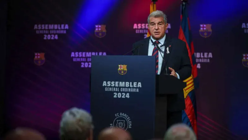  انتخابات برشلونة قد تتقدّم إلى أبريل: هل يخشى لابورتا خسارة الدعم الجماهيري؟